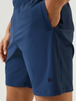 Ace 9 short