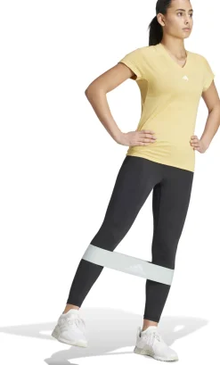 AEROREADY Train Essentials Minimal Branding V-hals shirt