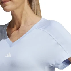AEROREADY Train Essentials Minimal Branding V-hals shirt
