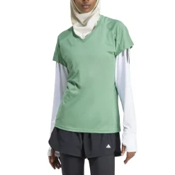 AEROREADY Train Essentials Minimal Branding V-hals shirt
