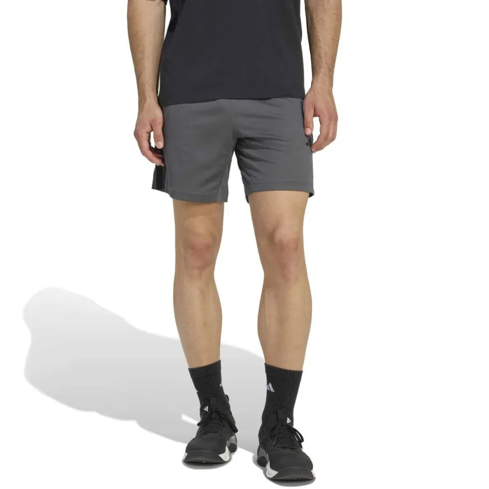 basic trainingsshorts