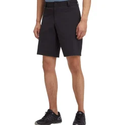 Cameron Shorts outdoor