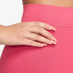 Classic High-Waisted 8