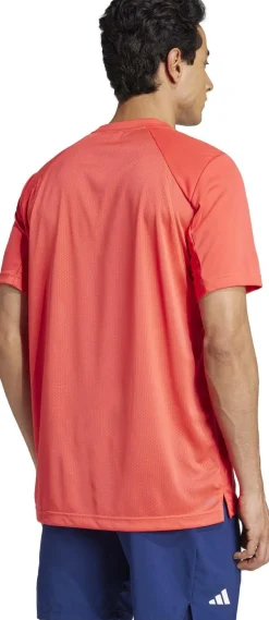 Club Tee