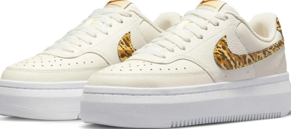 Court Vision Alta sneakers
