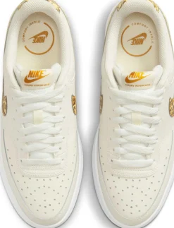 Court Vision Alta sneakers