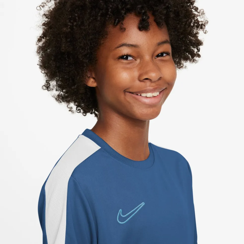 Dri-FIT Academy shirt