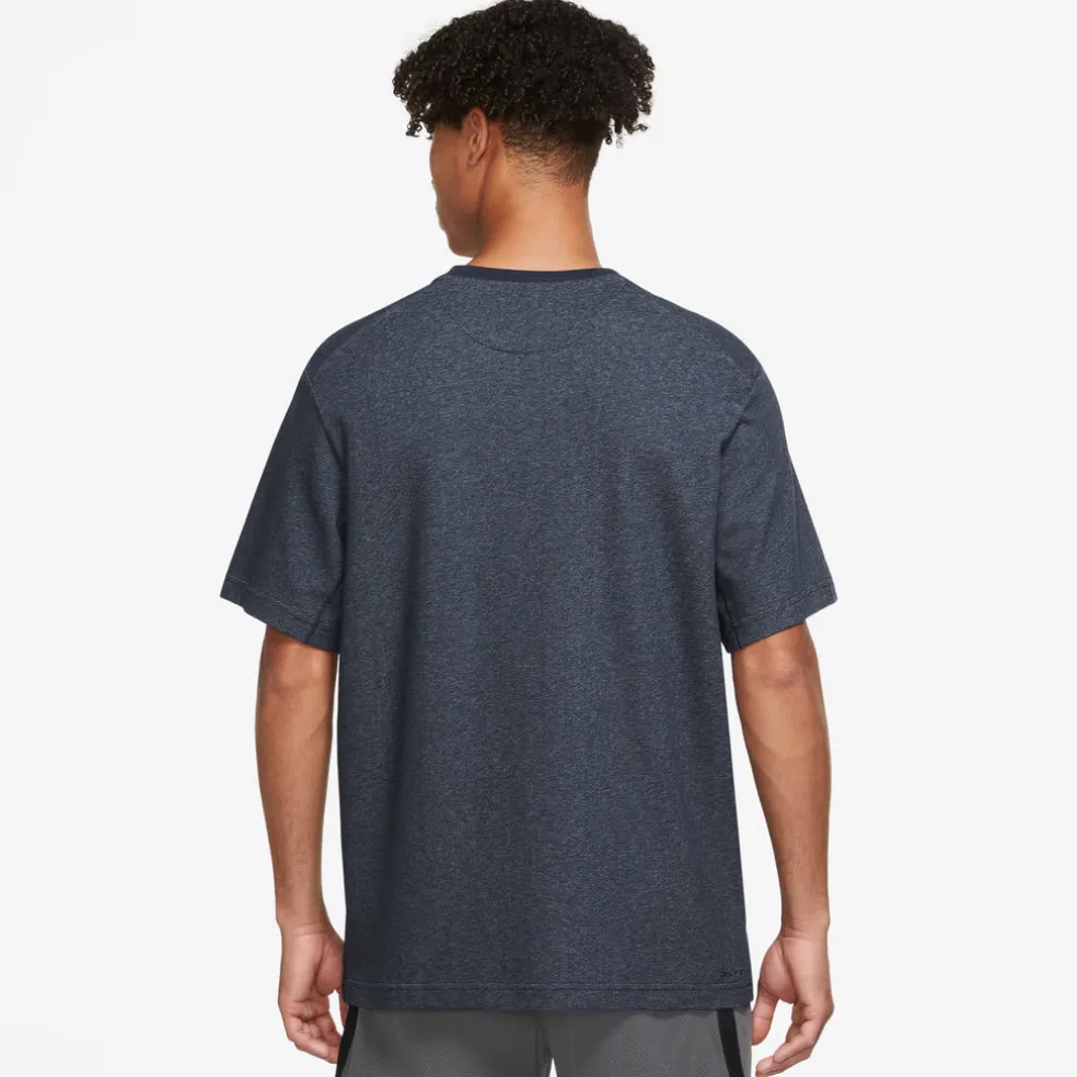 Dri-FIT Primary t-shirt