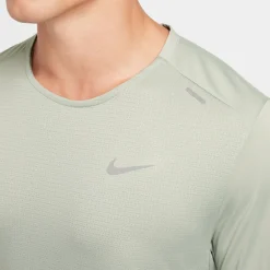 Dri-FIT Rise 365 t-shirt