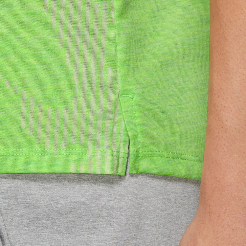 Dri-FIT Run Division shirt