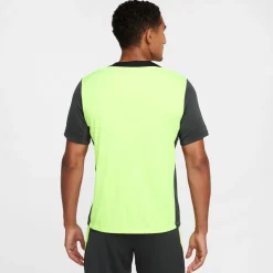 Dri-FIT Strike shirt