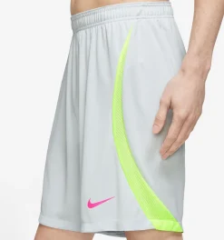 Dri-FIT Strike short