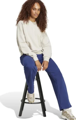 Essentials Small Logo Feelcozy Sweatshirt