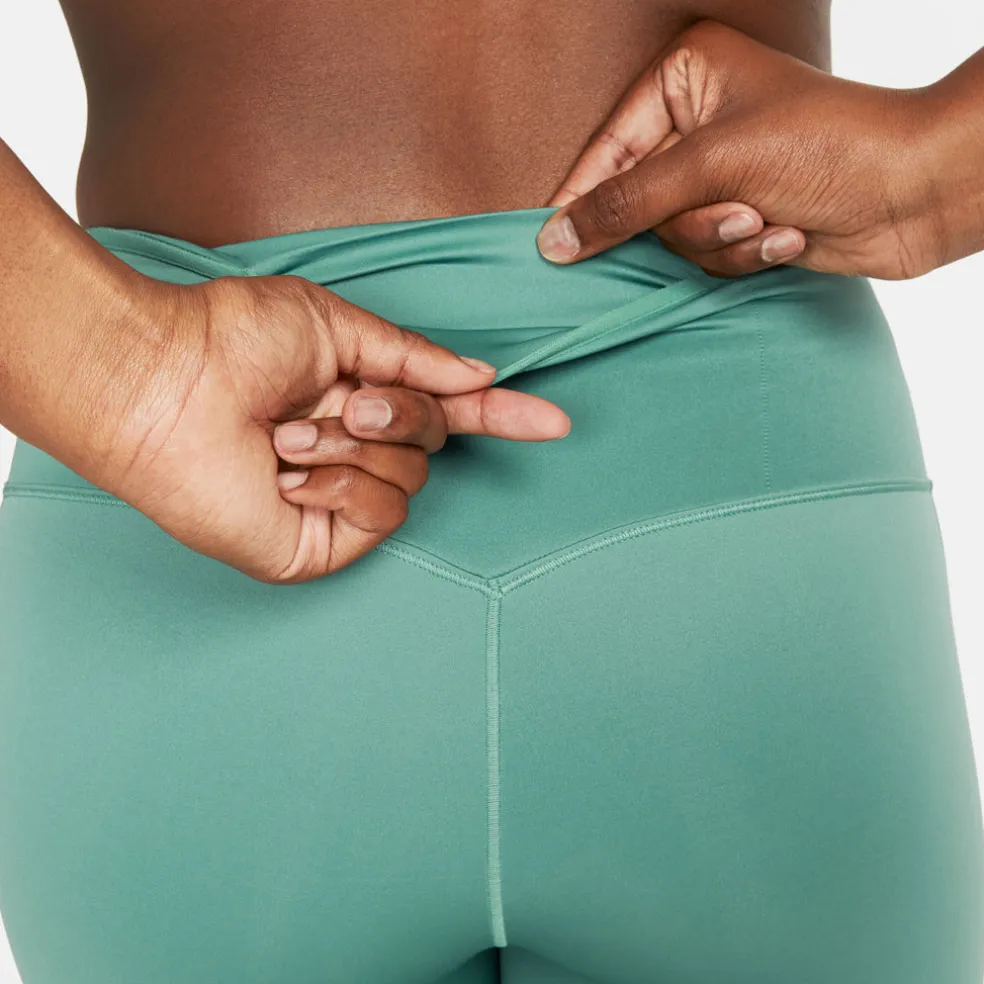 Go Firm-support Mid-rise legging