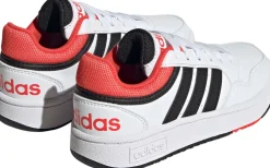 Hoops sneakers