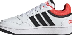Hoops sneakers