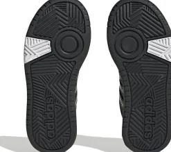 Hoops sneakers