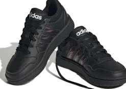 Hoops sneakers