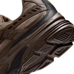 initiator schoenen