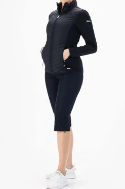 Laura vest