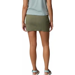 leslie falls skort