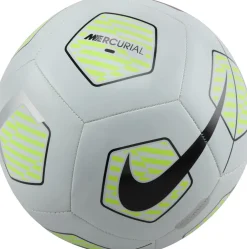 Merc Fade voetbal