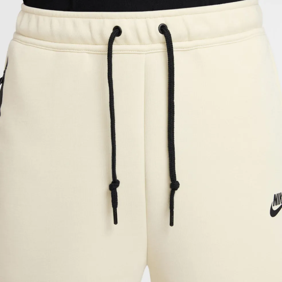 M Nk Tch Flc Short Shorts