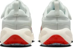 NIKE REVOLUTION 7 (PSV)