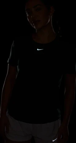 One Classic shortsleeve shirt