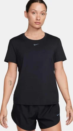 One Classic shortsleeve shirt
