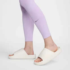 One Dri-FIT legging