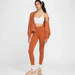 One Dri-FIT legging