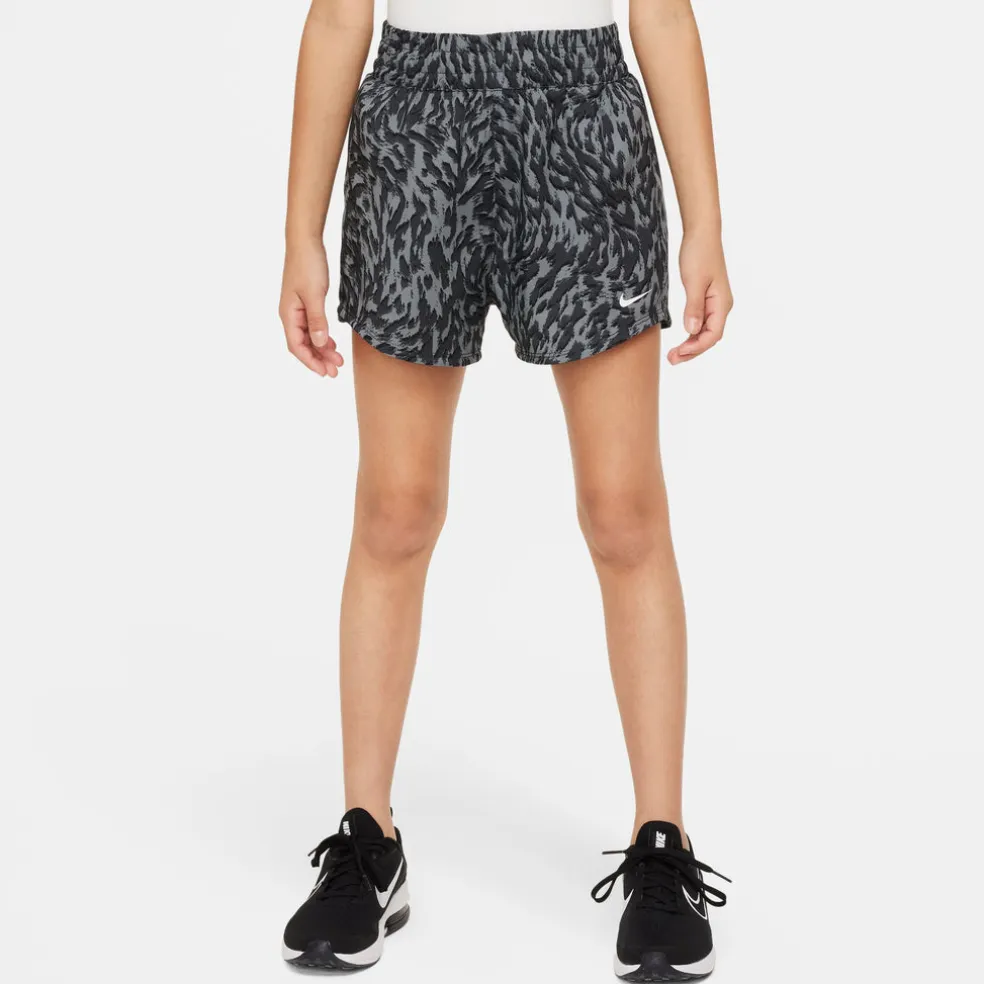 One Woven short