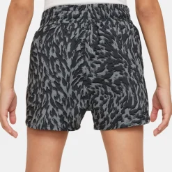 One Woven short