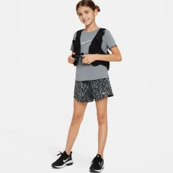 One Woven short