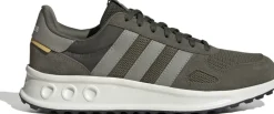 Run 84 sneakers