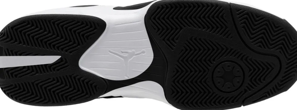SCARPE NIKE JORDAN MAX AURA 6 WHT/RED/BLK