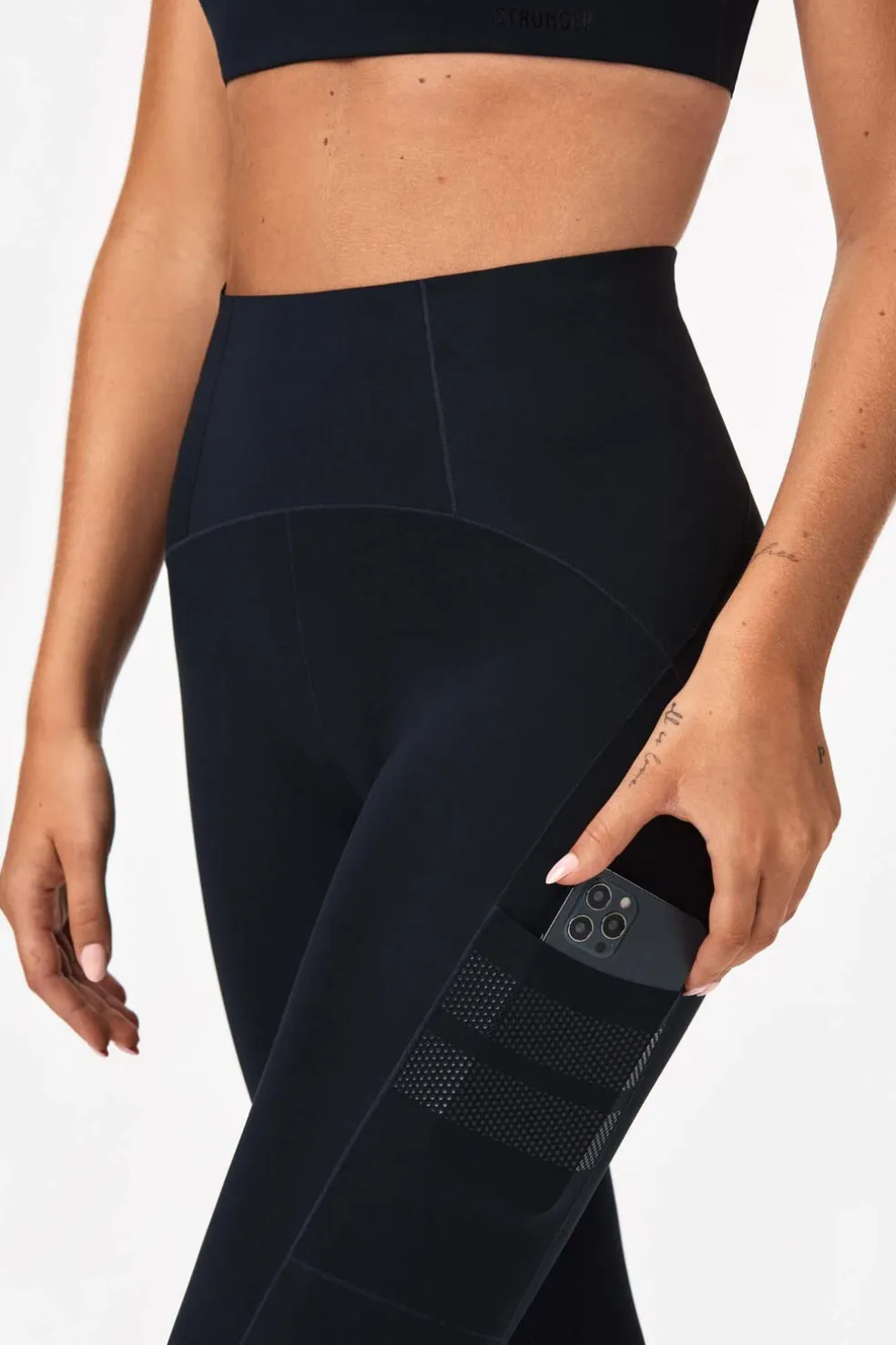 Sleek Shaping Pocket Leggings