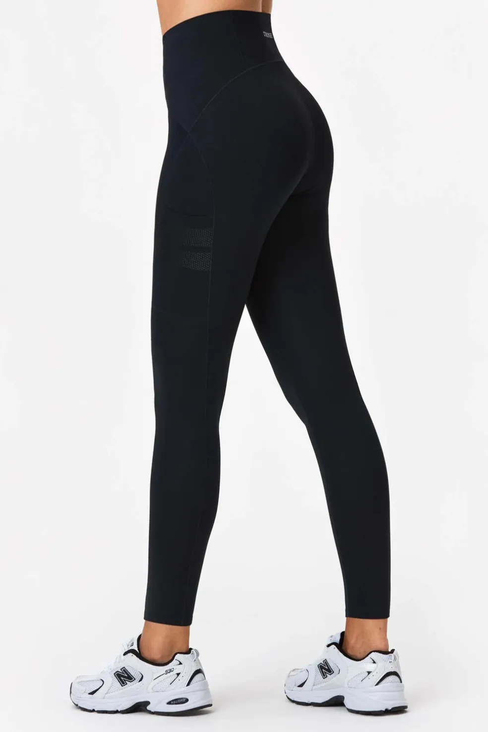 Sleek Shaping Pocket Leggings