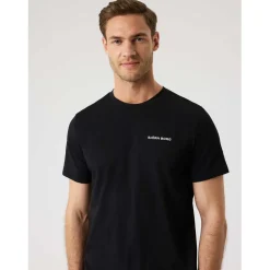 sports t-shirt