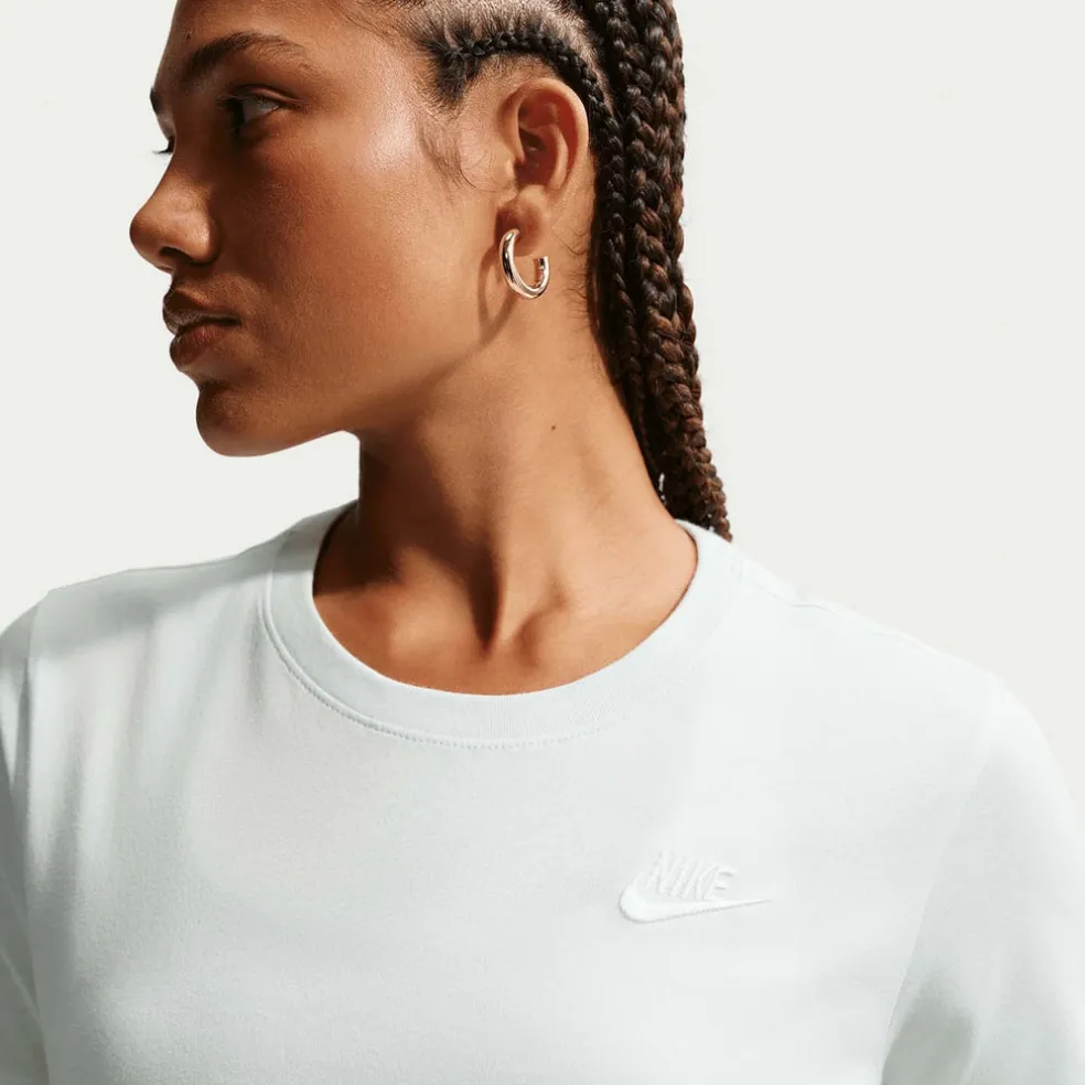 Sportswear Club Essentials T-shirt