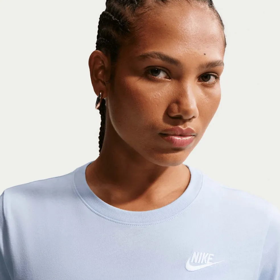Sportswear Club Essentials T-shirt