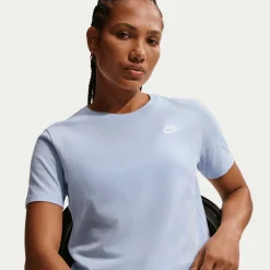 Sportswear Club Essentials T-shirt