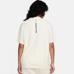 Sportswear shortsleeve shirt