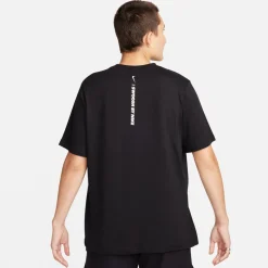 Sportswear shortsleeve shirt