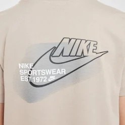 Sportswear Standard Issue Graphic t-shirt