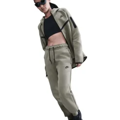 sportswear tech fleece women's