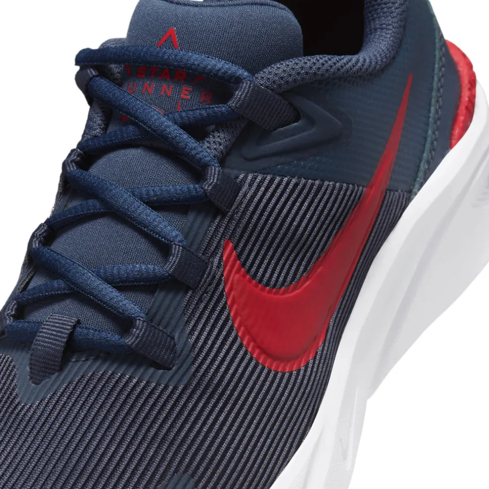 Star Runner 4 kids sneakers