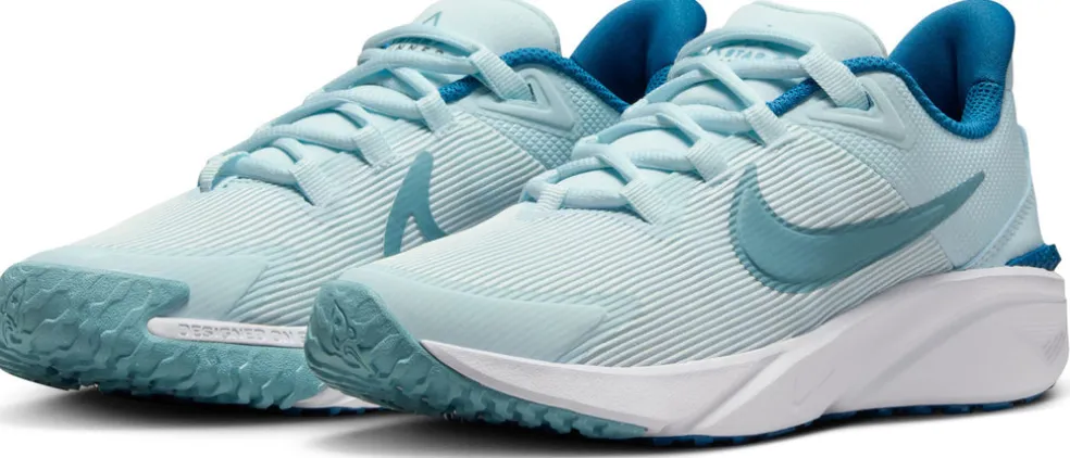 Star Runner 4 kids sneakers