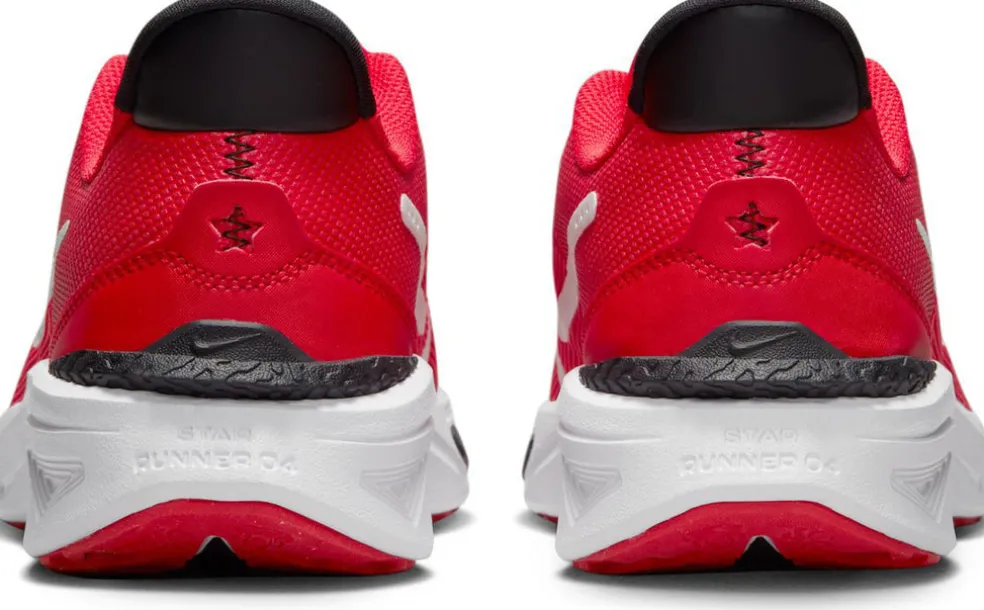 Star Runner 4 kids sneakers